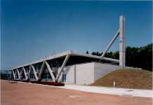 �d�����������w�Z�@�{�َʐ^